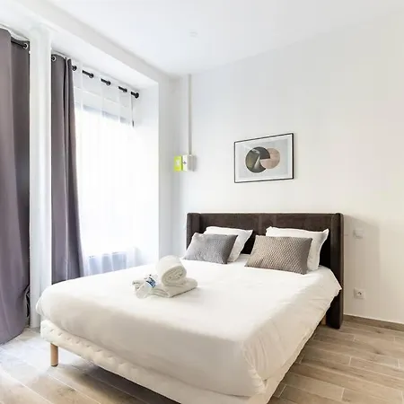 Ballu Place De Clichy Cosy Studio Paris Exterior photo